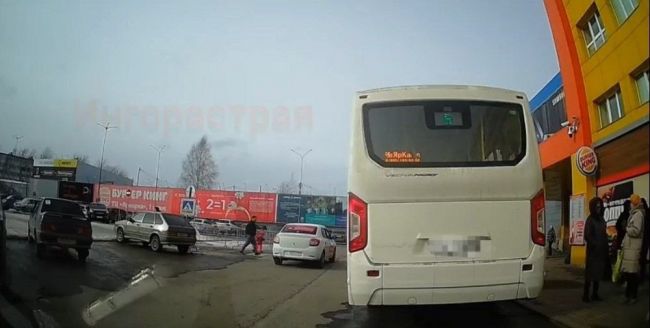 Госавтоинспекция разъясняет обстоятельства инцидента, произошедшего с ребенком на парковке ТРЦ «Ярмарка» в Ухте